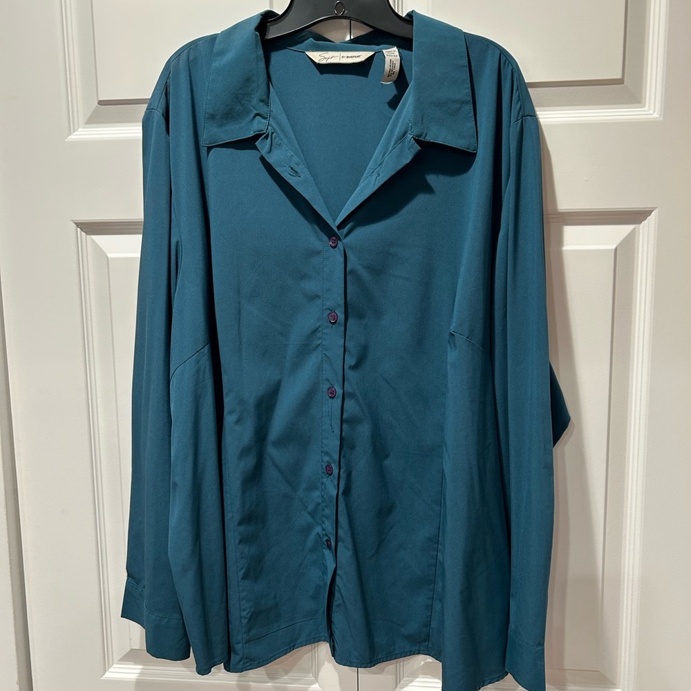 Avenue Teal Women's Button-Down Blouse Size 30/32 EUC